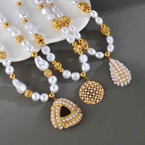 Artificial Pearl Stainless Steel Necklace Butterfly Heart Ginkgo Leaf Pendant French Retro Elegant Jewelry For Women Luxury