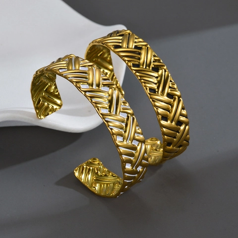 Bracciale Rigido Aperto Texture Intrecciata Vintage Acciaio Inossidabile Placcato Oro Minimalista Retro Gioielli