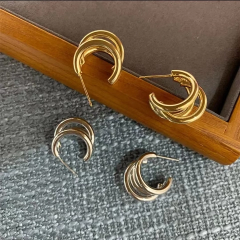 Orecchini A Cerchio Di Lusso Francese Geometrici A Forma Di C A Tre Strati Per Donna In Rame Con Perno In Argento Sterling 925