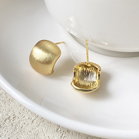 Minimalistische Geometrische C-Vorm Geborsteld Metalen Koperen Oorknopjes Met Zilveren Oorbelpost Sieraden Voor Dames