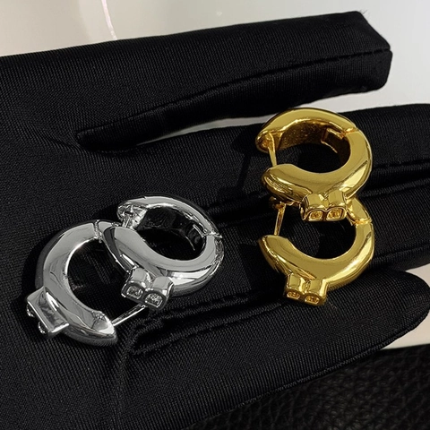 Orecchini A Cerchio Spessi Rame Placcato Oro 14K Design Lettera Huggie Geometrico Lucido Gioielli Di Moda Per Donna Stile Lusso