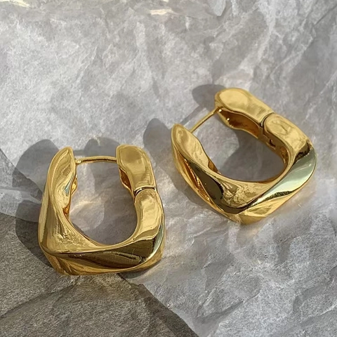 Geometrische Chunky Hoop Oorbellen 18K Verguld Messing Overdreven U Vormige Huggie Met Koperen Oorbel Post Voor Dames