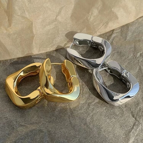 Geometrische Chunky Hoop Oorbellen 18K Verguld Messing Overdreven U Vormige Huggie Met Koperen Oorbel Post Voor Dames