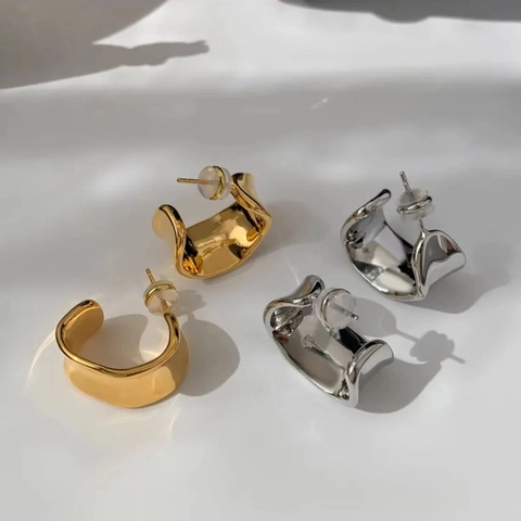 Onregelmatige C-Vormige Multi-Hoop Oorbellen Koper Met 925 Sterling Zilveren Oorknopje Vloeibaar Metaal Geometrisch Vrouw