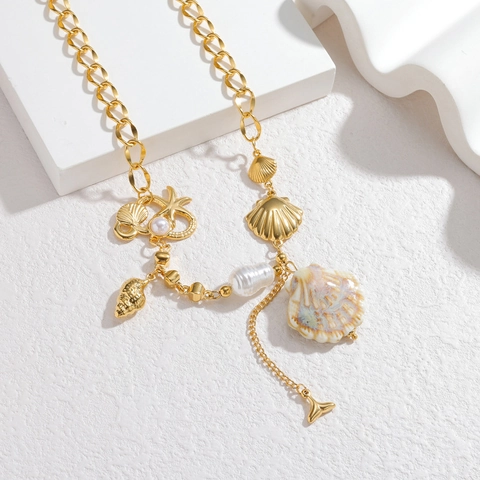 Collana con Pendente a Forma di Conchiglia e Stella Marina in Acciaio Inossidabile Catena Grossa Placcata Oro Donna