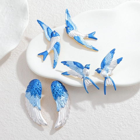 Pendientes De Botón De Pájaro Golondrina Ala De Esmalte Degradado Azul Con Poste De Acero Inoxidable Joyería Estilo Ins Creativa Para Mujeres