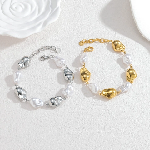 Bracciale Con Perline In Acciaio Inossidabile Irregolare Con Perla Artificial Barocca Bianca Design Artistico Minimalista Per Donna
