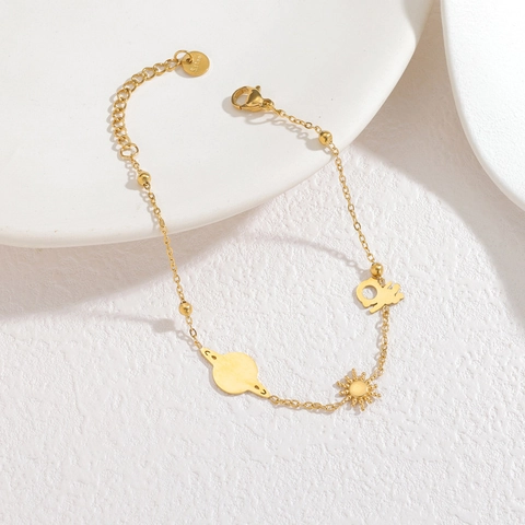 Braccialetto con Ciondoli in Acciaio Inossidabile Placcato Oro 18K per Donna con Pendenti a Luna Stella Cuore Croce Zirconia Gioielli