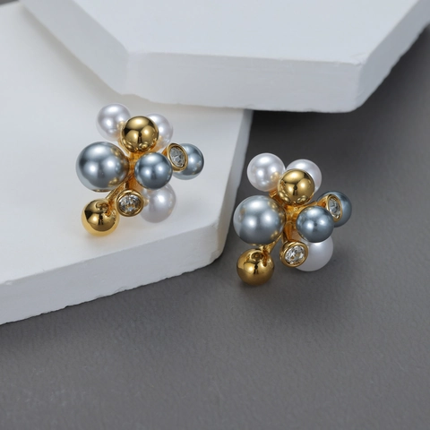 Orecchini A Lobo Con Künstliche Perle A Grappolo Per Donna Acciaio Inossidabile Placcato Oro 18K Zircone Gioielli Di Moda Eleganti