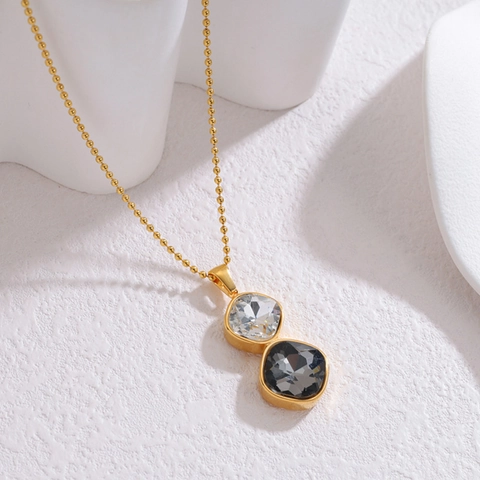 Collana In Acciaio Inossidabile Placcato Oro Con Pendenti Quadrati In Zircone Bianco E Grigio Fumo Gioielli Geometrici Da Donna