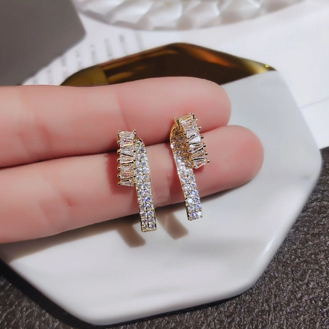 Geometrische Unregelmäßige Wellen Ohrringe Minimalistische Zirkonia Kupfer Schmuck Mit 925 Sterling Silber Ohrstecker