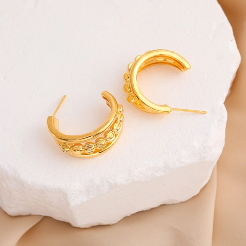 Orecchini A Lobo A Forma Di C Rame Placcato Oro 18K Perno In Argento Sterling 925 Minimalista Geometrico Per Donne