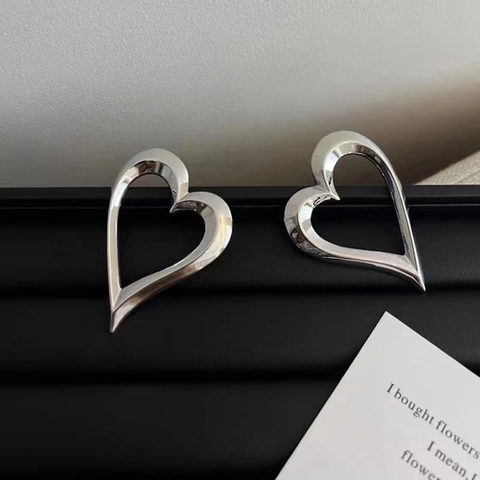 Auffällige Hohlherz Creolen Mit 925 Sterling Silber Ohrstecker Statement Glattes Kupfer 18K Vergoldet