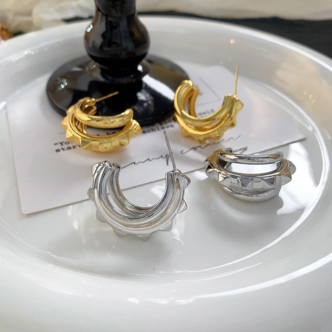 Pendientes De Aro De Cobre En Forma De C Con Poste De Plata De Ley 925 Tachuelas Piramidales Estilo Punk Para Mujer