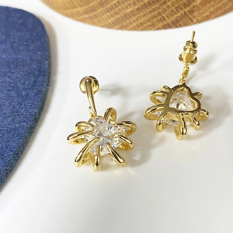 Zircon Stud Earrings Copper 18K Gold Plated Heart Starburst With 925 Sterling Silver Earring Post Luxury Niche Design Women
