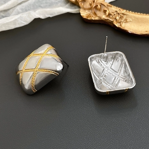Two-Tone Quilted Square Stud Earrings For Women Copper Plated 18K Gold With 925 Sterling Silver Earring Post Retro