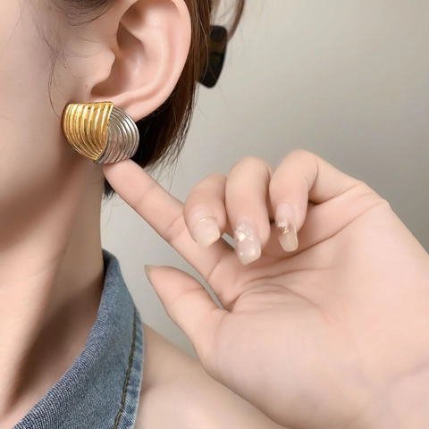 Textured Fan Stud Earrings Copper Plated Gold With 925 Sterling Silver Earring Post Two Tone Retro Shell Style For Women