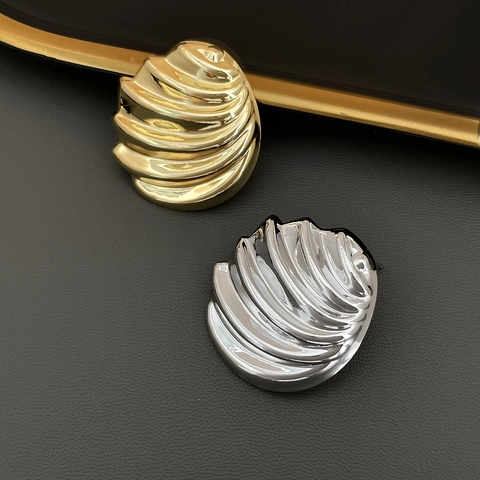Chunky Ribbed Dome Stud Earrings Shell Wave Pattern 18K Gold Plated Copper With 925 Sterling Silver Earring Post