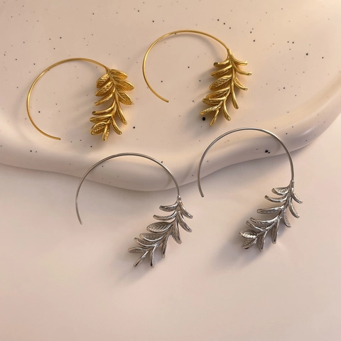 Elegante Blad Korenaar Oorringen Koper Verguld 18K Echt Goud Niche Ontwerp C-Vorm Sieraden Accessoires Voor Dames