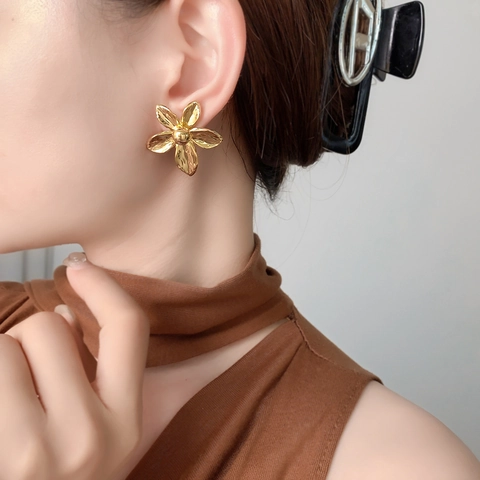 Florale Oorknopjes Getextureerd Koper Verguld Met 925 Sterling Zilveren Oorknopje Elegante Sieraden Dames
