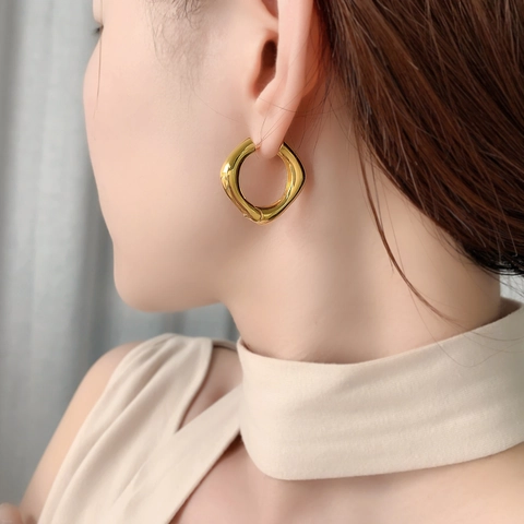 Minimalistische Irreguläre Geometrische Creolen Für Damen Kupfer Poliert Gold Silber Plattiert Mode Pendler Stil