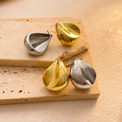 Pendientes De Botón Gota Cobre Bañado En Oro 18K Geométrico Pulido Con Poste De Plata 925 Sterling Minimalista