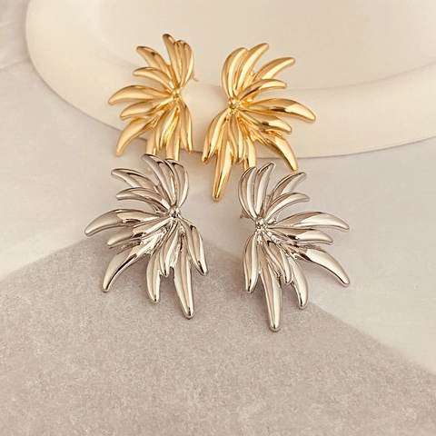 Angel Wings Fan Stud Earrings Copper 18K Gold Plated With 925 Sterling Silver Earring Post Radial Leaf Chic For Women