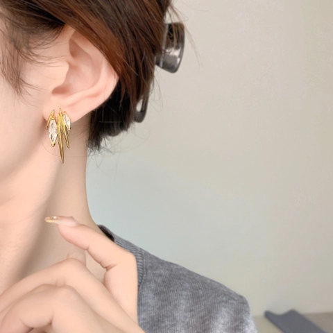 Orecchini A Lobo Geometrici A Punta Per Donna Con Zircone Marquise Rame Perno In Argento Sterling 925 Di Alta Qualità
