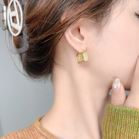 Geometrische Rechteckige Creolen 18K Vergoldetes Kupfer Smaragdschliff Klarer Zirkon Elegante Schmuck Damen
