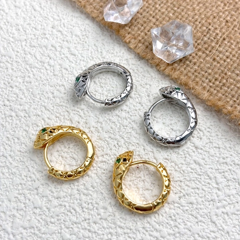 Serpent Snake Hoop Earrings 18K Gold Plated Copper Green Zircon Eyes Textured Fashion Jewelry For Women