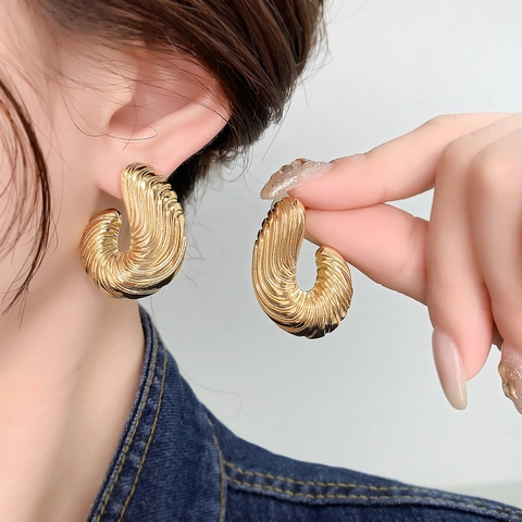 Orecchini A Lobo A Forma Di C Geometrici Texture A Coste A Spirale Rame Placcato Oro 18K Minimalista Grosso Per Donna