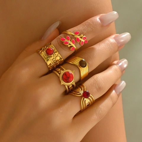 Boho Vintage Finger Rings 18K Gold Plated Stainless Steel Red Stone Adjustable Open Design Hammered Leaf For Women