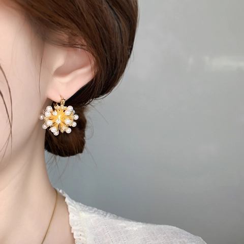 Orecchini A Grappolo Künstliche Perle Fiocco Neve Rame Placcato Oro 18K Zirconia Con Perno In Argento Elegante Donna
