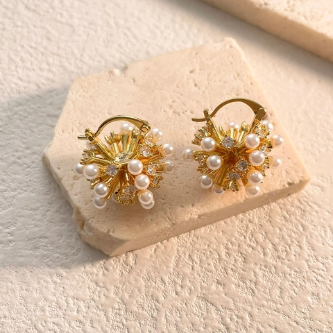 Orecchini A Grappolo Künstliche Perle Fiocco Neve Rame Placcato Oro 18K Zirconia Con Perno In Argento Elegante Donna