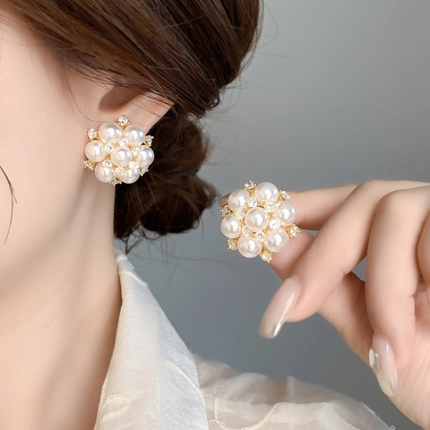 Pendientes De Botón De Flor Y Perla Artificial Con Poste De Plata Cobre Chapado En Oro 18K Circonita Joyería Retro Elegante