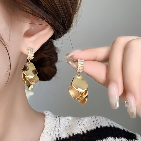Boucles Oreilles Pendantes Pétales Coquille Couches Cuivre Plaqué Or 18K Avec Zircone Métal Martelée Irrégulier Femmes