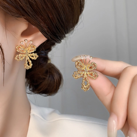 Bow Stud Earrings Copper Plated 18K Gold Inlaid Zircon Twisted Braided Design Vintage Korean Style For Women