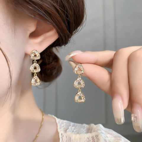 Geometrische Driehoek Hangende Oorbellen Koper 18K Verguld Baguette Zirconia Luxe Minimalistisch Voor Vrouwen