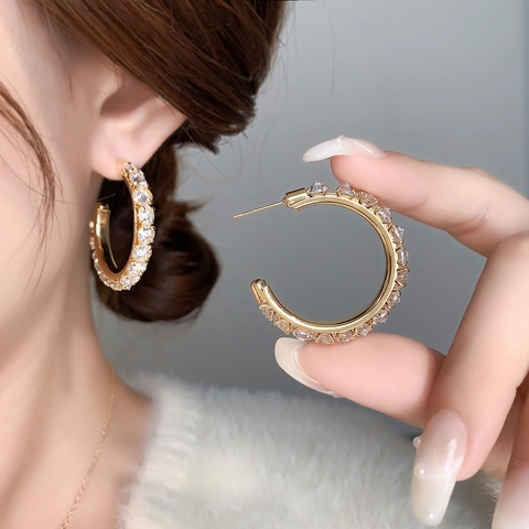 Boucles D'oreilles Créoles En Forme De C Zircon Micro Pavé Bijoux En Laiton Plaqué Or Avec Tige En Argent Sterling 925 Pour Femmes