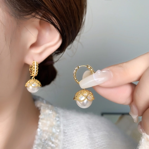 Vintage Artificial Pearl Dangle Earrings 18K Gold Plated Copper Hollow Lace Cubic Zirconia Elegant Drop With Silver Earring Post