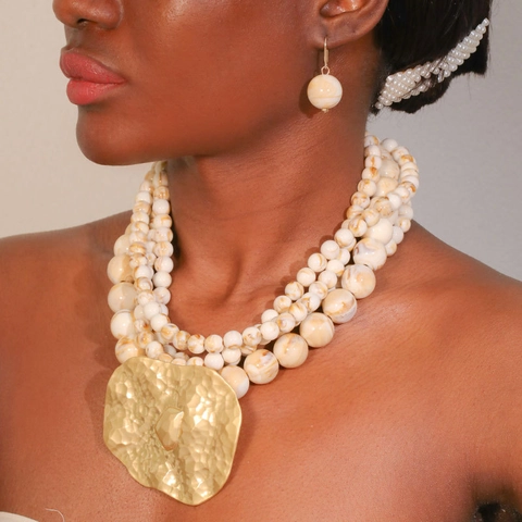 Bohemia Mehrlagige Acryl Marmorierte Perlenkette Ohrring Set Legierung Hammerschlag Anhänger Statement Schmuck Für Damen Sommer Strand