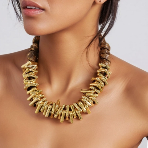 Boheemse Opvallende Goudkleurige Metalen Ring Luipaardprint Stof Statement Choker Ketting Voor Dames