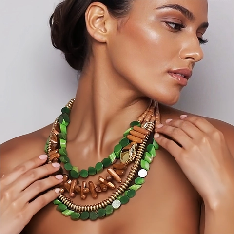 Collana Multistrato Perline In Legno Verde Marrone Accenti In Lega Dorata Boho Etnico Vintage Statement Per Donna