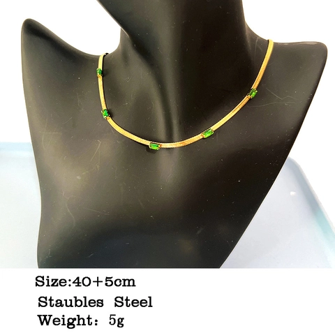 Collier À Chevrons En Acier Inoxydable Style Français Rétro Plaqué Or 18K Avec Zircons Verts Rectangulaires Femmes