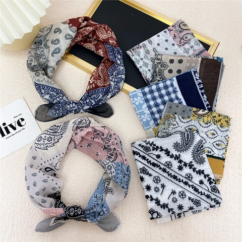 Carré de Soie Vintage Imprimé Paisley en Poliestere pour Femmes Bohème Floral Épissage Bandana Bandeau Foulard de Cou Décoration de Sac Accessoire Aspect Satin