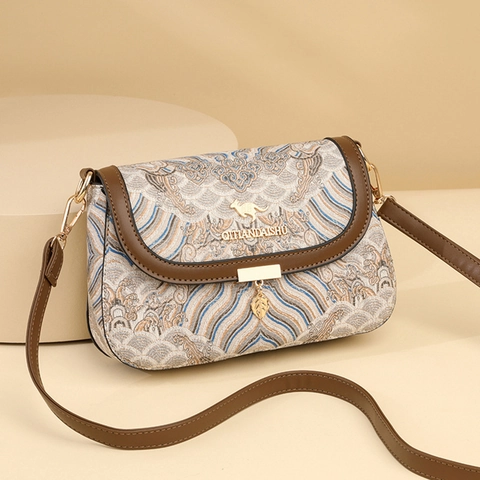 Bolso Bandolera Retro Jacquard Mujer Étnico Patrón Olas Bordado Cuero PU Solapa Bolso Hombro Con Colgante Hoja Metal