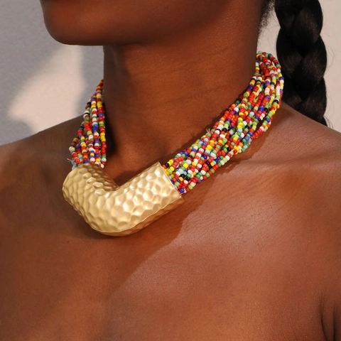 Boho Multi Layer Glas Kraal Ketting Voor Vrouwen Handgemaakt V Vorm Gehamerd Legering Hanger Statement Etnisch