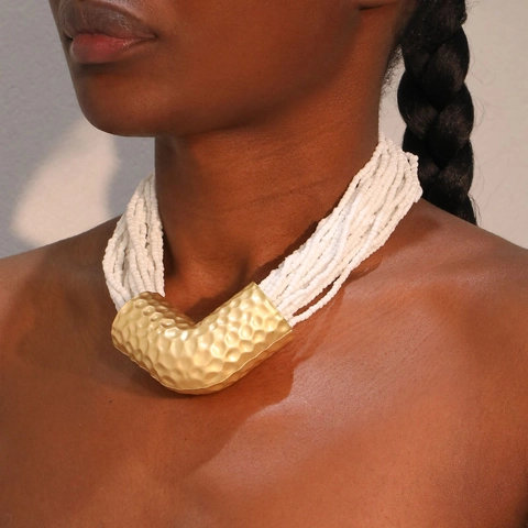 Boho Multi Layer Glas Kraal Ketting Voor Vrouwen Handgemaakt V Vorm Gehamerd Legering Hanger Statement Etnisch