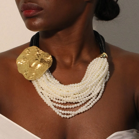 Collana Multistrato Con Künstliche Perle Imitazione Lega Ciondolo Martellato Stile Bohémien Retrò Corda Intrecciata Nera Per Donne