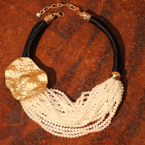 Collana Multistrato Con Künstliche Perle Imitazione Lega Ciondolo Martellato Stile Bohémien Retrò Corda Intrecciata Nera Per Donne